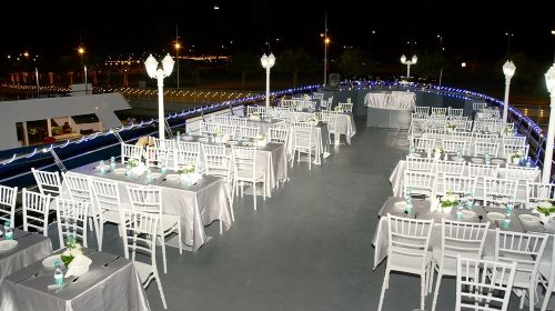 Dubai Marina Dhow Cruise by Catamaran-Glass Boat with Buffet+ Soft Drinks+Live Performance