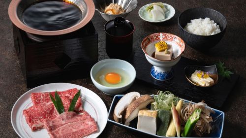 Kumamoto Akaushi Shabu-shabu Koba GINZA SIX - Enjoy a package featuring five varieties of Kumamoto Akaushi beef platter and meat sushi - Shabu-shabu package "Yui"