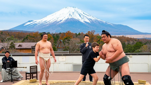 Tokyo One-Day Tour: Mount Fuji, Yamanaka Lake Sumo Show, Sengen Park and Kawaguchiko Day Tours