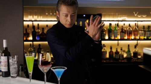 Close-Up Magic Show & Signature Cocktails in Tokyo