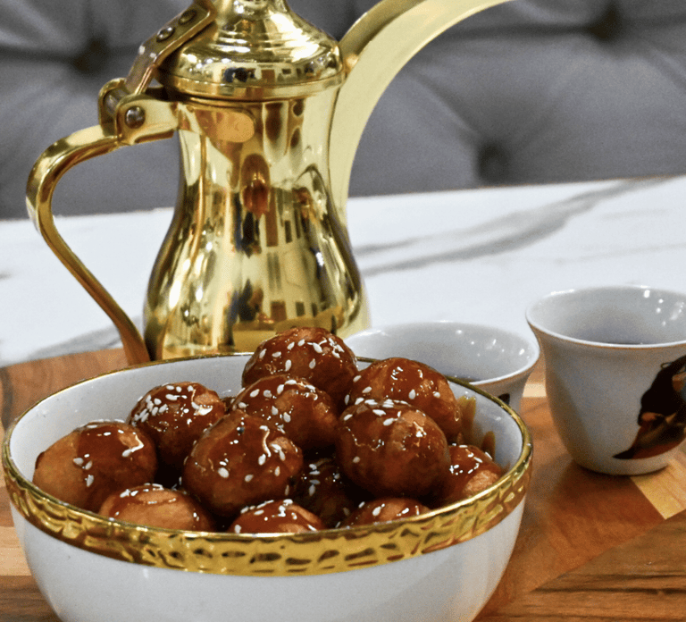 Dubai: Traditional Emirati Breakfast Experience