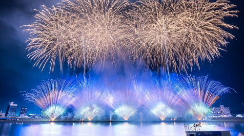 Small Group 1-Day Tour to Atami Fireworks Festival, Izu with Tokyo Hotel Pick-up
