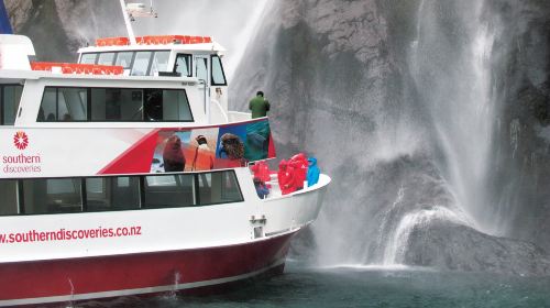 Milford Sound Scenic Cruises