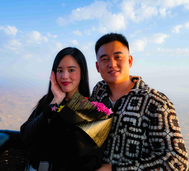 Dubai: Sunrise Hot Air Balloon Ride with Transfers