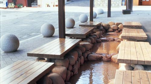 1-Day Tour for Good Fortune – Katsuo-ji, Sanda Premium Outlets, Arima Onsen Town