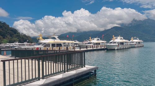 Sun Moon Lake shared transportation one-day tour – Depart from Ximending Night Market in Taipei