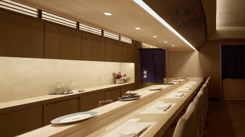 Sushi in Tokyo | Ginza Sushiyu | Seasonal Omakase in a Welcoming, Multilingual Setting