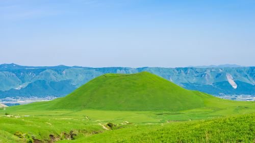 Kyushu Hidden Gems 1-day Tour – Kamishikimi Kumanoimasu Shrine, Mount Aso
