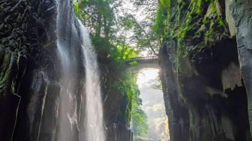 Kyushu Miyazaki 1-Day Tour | Kamishikimi Kumanoimasu Shrine, Takachiho & Amanoiwato Shrine, etc. (English/Chinese Optional) Day Tours