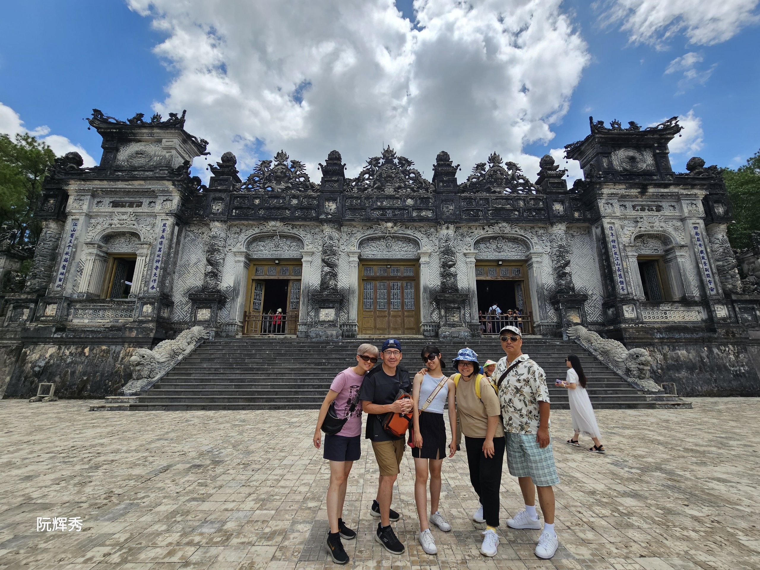 Son Tra Penisullar - HoiAn Acient Town + Mable Moutain (Chinese Speaking Guide)
