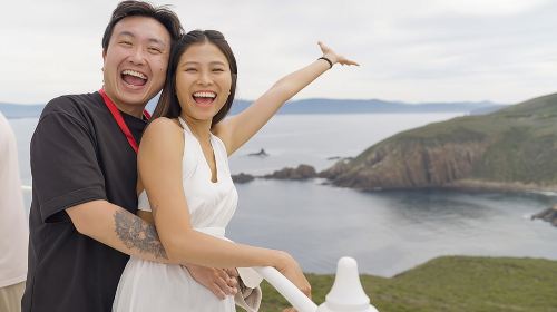 Bruny Island Food, Sightseeing, Guided Lighthouse Tour & Lunch  Day Tours