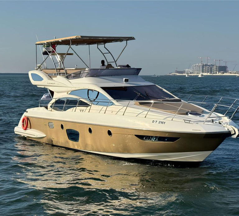 Luxury Private Yacht Tour Experience with Soft Drinks 52ft