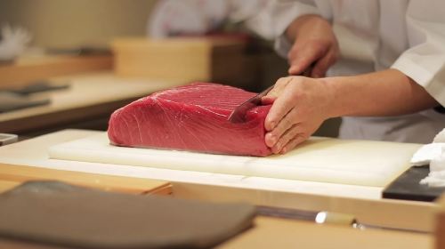 Sushi Omakase in Tokyo | Sushi Kokoro | Heartfelt Craft & Wabi-Sabi Karatsu Ware