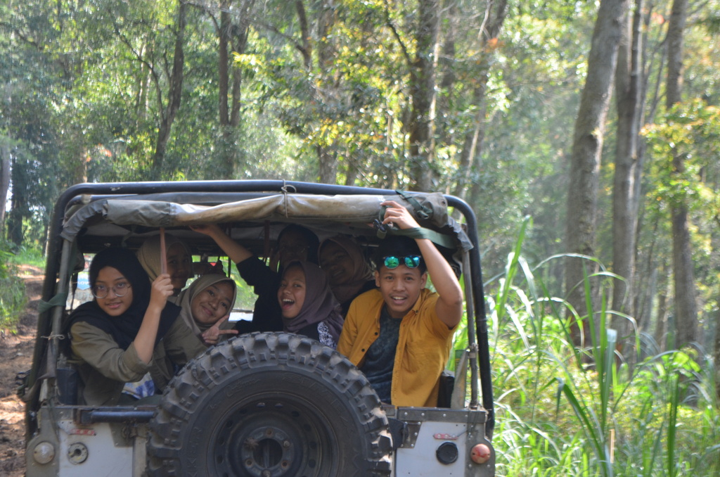 Fun Offroad Cikole Lembang Bandung – Land Rover Adventure