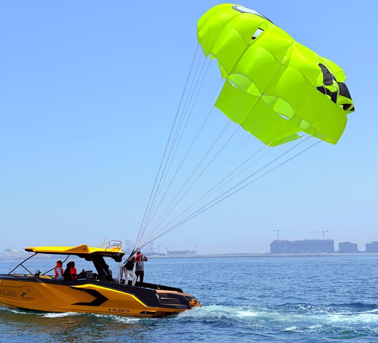 Dubai: Parasailing Experience over the Arabian Gulf