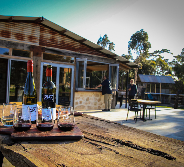 From Adelaide: Kangaroo Island Sip and See Day Trip