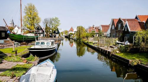 Day Tour to Windmill Village, Edam, Volendam, and Marken from Amsterdam, Netherlands