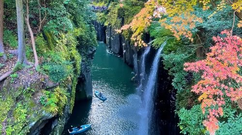 One-Day Tour of Takachiho Gorge in Kyushu, Japan + Kumamoto Aso Volcano and Kusasenri Scenic Area