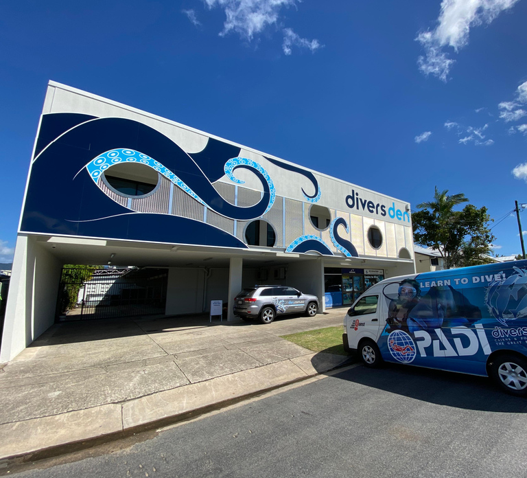 Cairns: 4-Day PADI Open Water Course