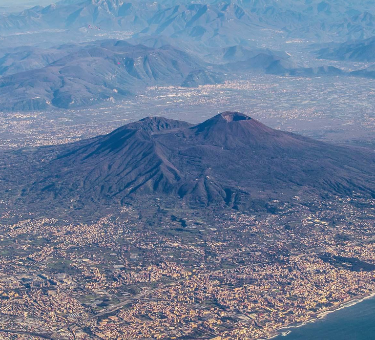 Bus Transfer to Vesuvius with Park Entry Fee