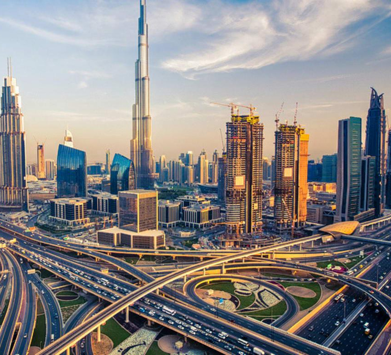 Dubai: City Tour with Professional Guide in Luxury Car