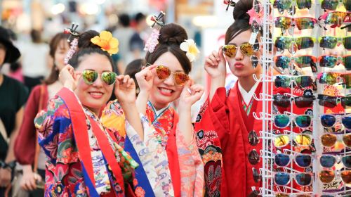 Okinawa | Ryuso Workshop: Beautiful Kimono Rental Experience