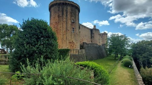 Castelnau-Bretenoux Castle