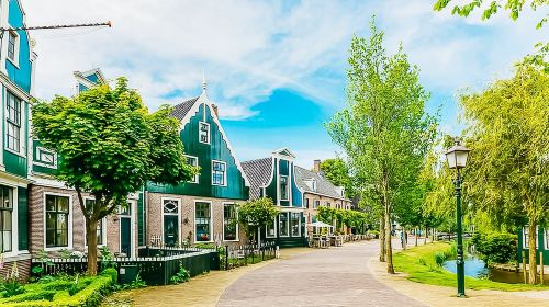 Classic North Holland Day Tour from Amsterdam – Windmill Village, Edam, Volendam