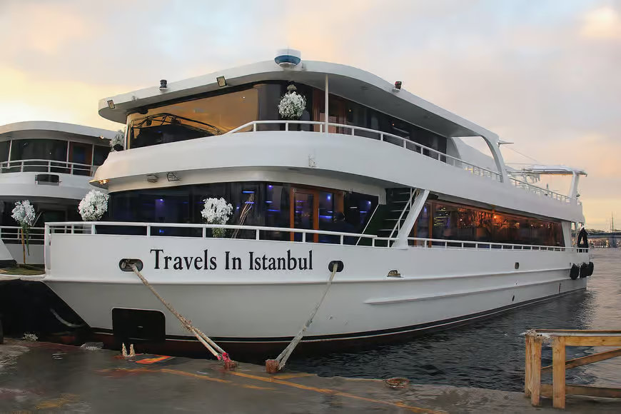 2–3 Hour Day Cruises with Optional Asian Side Stop