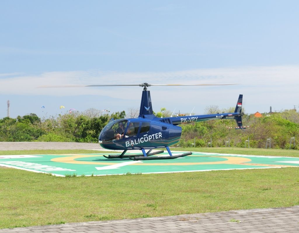 Bali: Scenic Helicopter Flight Over Coastline & Landmarks