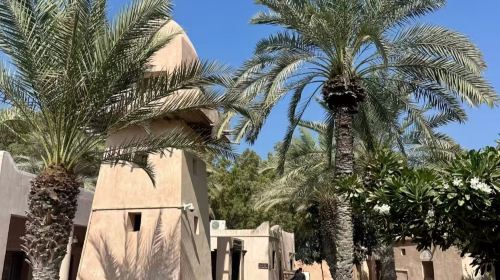 Abu Dhabi day tour: Mosque + Heritage Village + Abu Dhabi Market - visit all must-see spots with one click