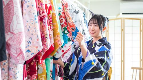 Tokyo Kimono Rental SHIBUI Harajuku Store | Direct Access to Takeshita Street, a Must-Visit in Harajuku