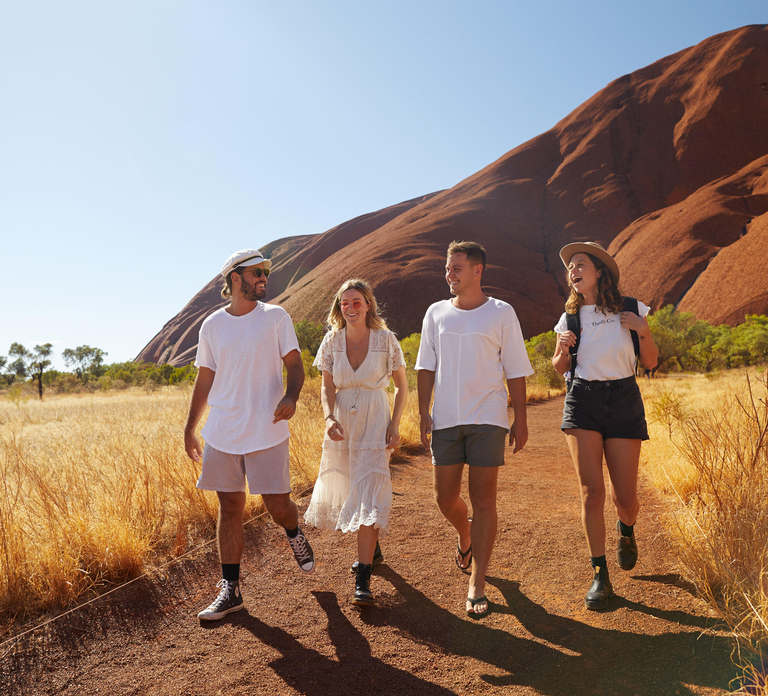 Uluru Kata Tjuta & Kings Canyon 3-Day 2-Night Camping Tour