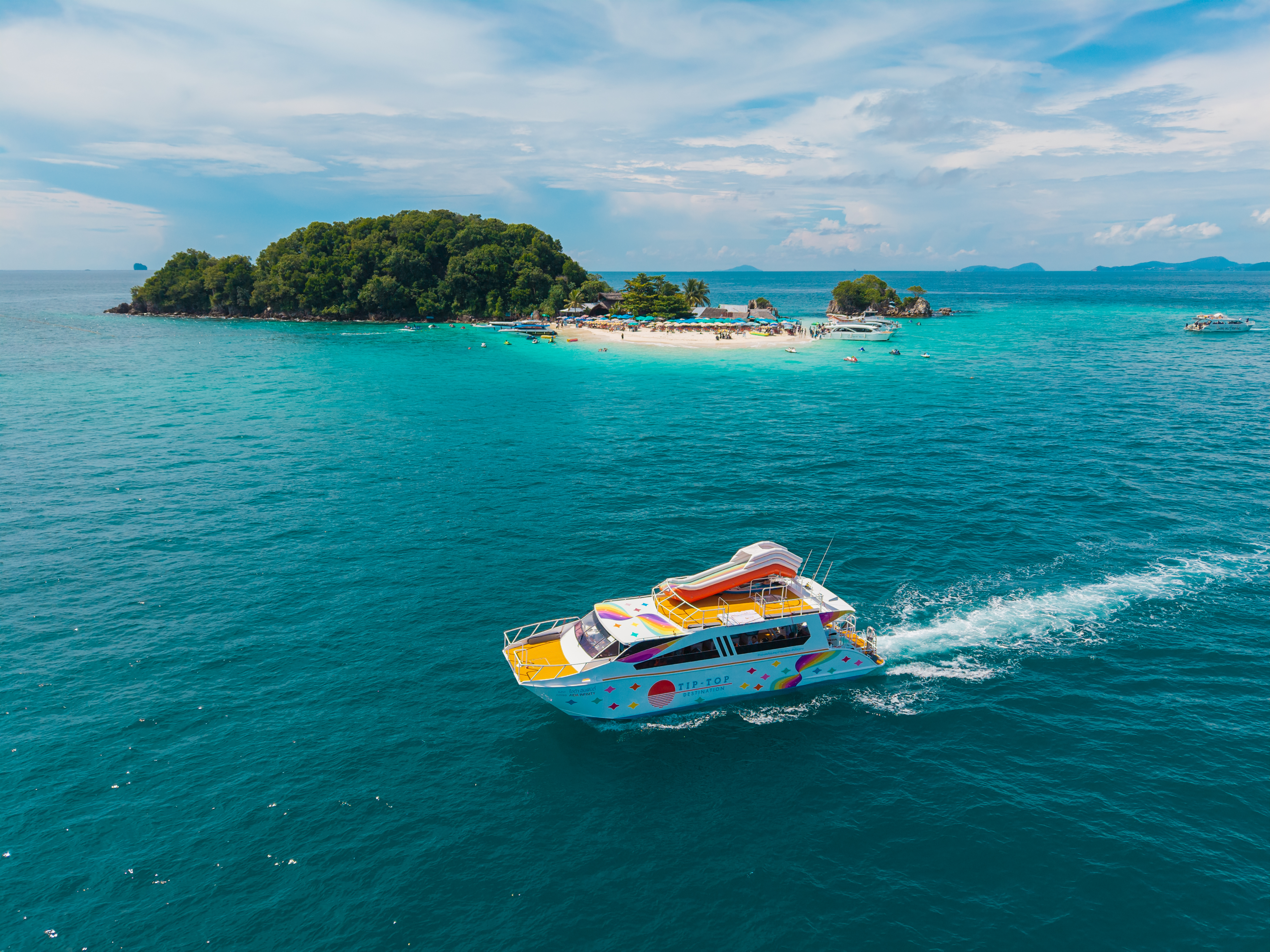 Day Trip Phi Phi, Maya, Khai and Maiton by Speed Catamaran from Phuket