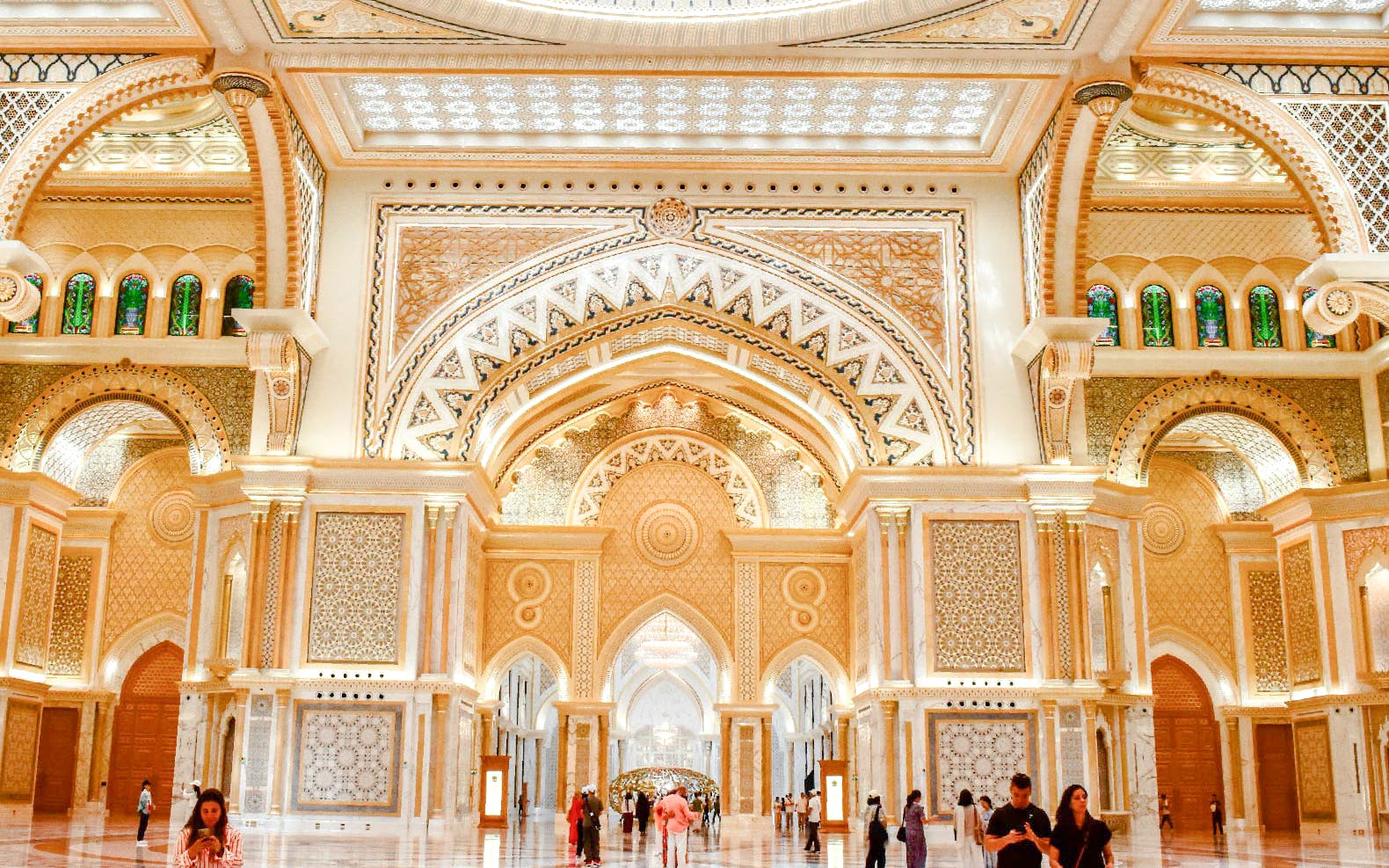From Dubai: Abu Dhabi Full-Day City Tours with Sheikh Zayed Grand Mosque
