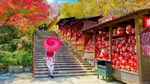Osaka & Kyoto Must-Visit Attractions – Wishes at Katsuo-ji