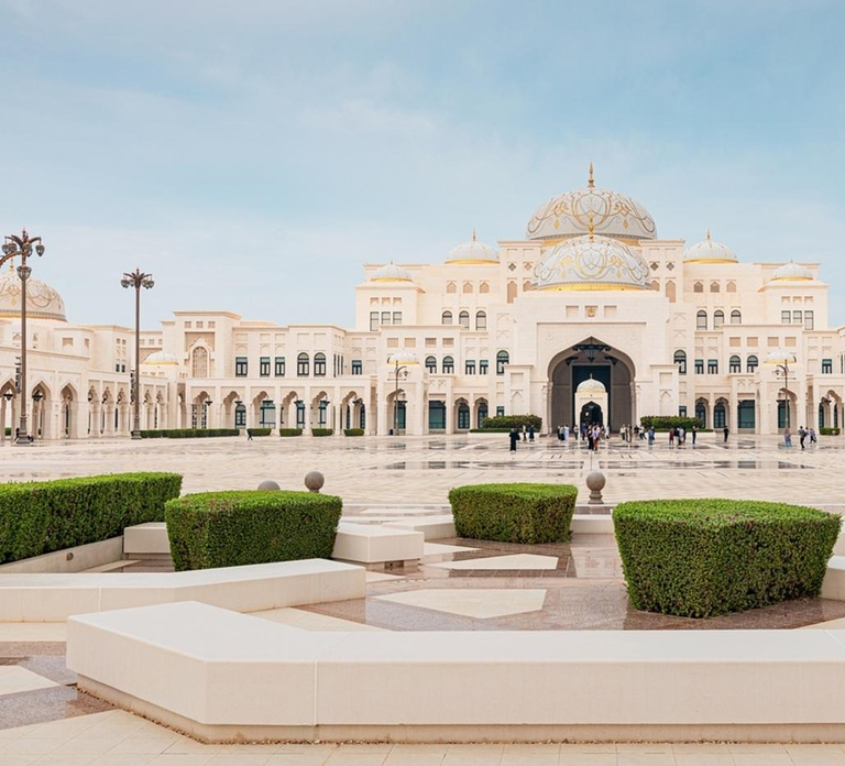 Abu Dhabi: Private Layover City Tour with Pickup & Drop-off