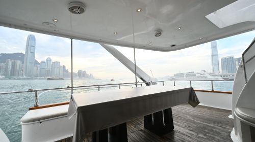 Hong Kong Special Sightseeing Victoria Harbour Night Cruise (90ft Super Yacht)
