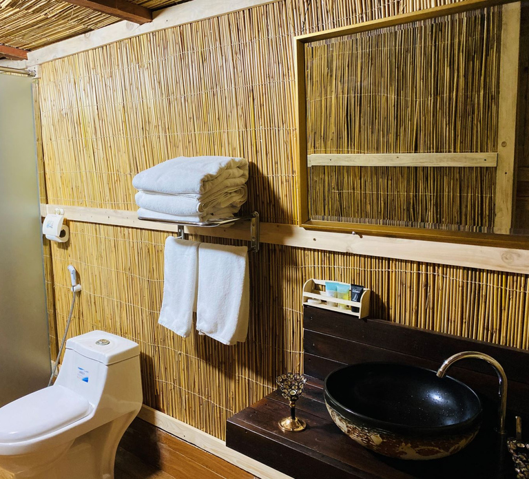 Ras Al Khaimah: Overnight Premium Chalet Camping