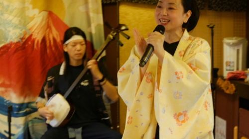 Tokyo: Yakatabune Cruise + Live Show Day Tours