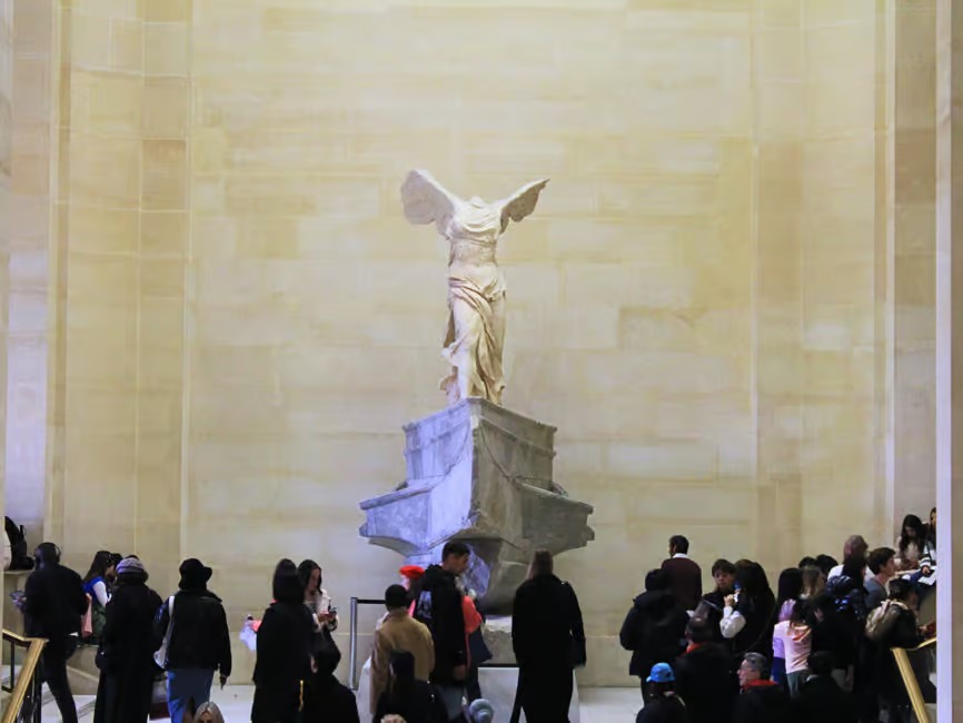 Paris: Priority Access Louvre with Host -Direct to Mona Lisa