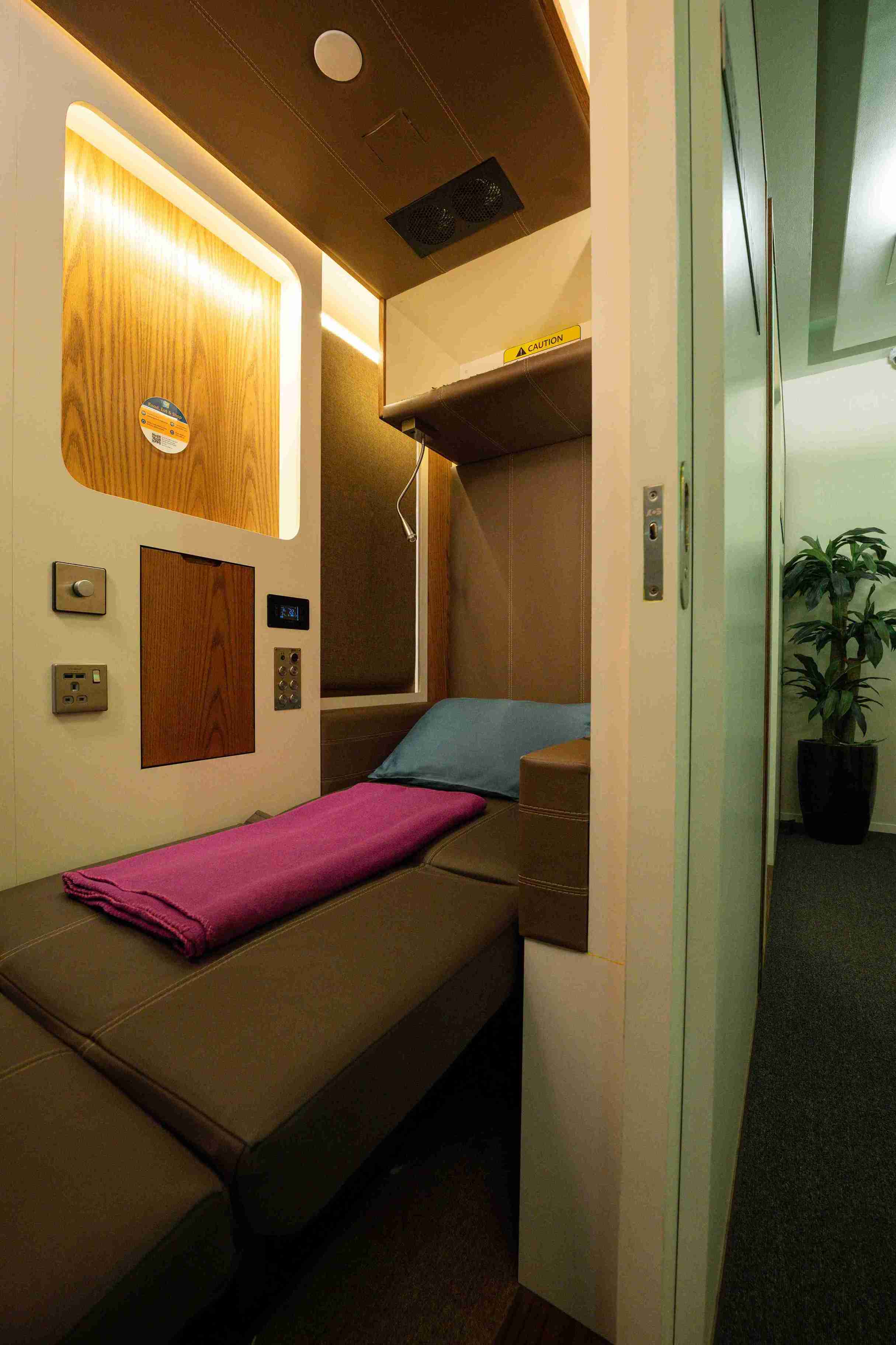 sleep 'n fly Sleep Lounge (Concourse C) Dubai International Airport