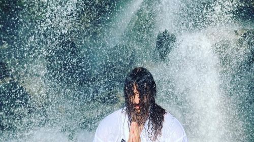 Japan daruma tour - Waterfall ascetic experience