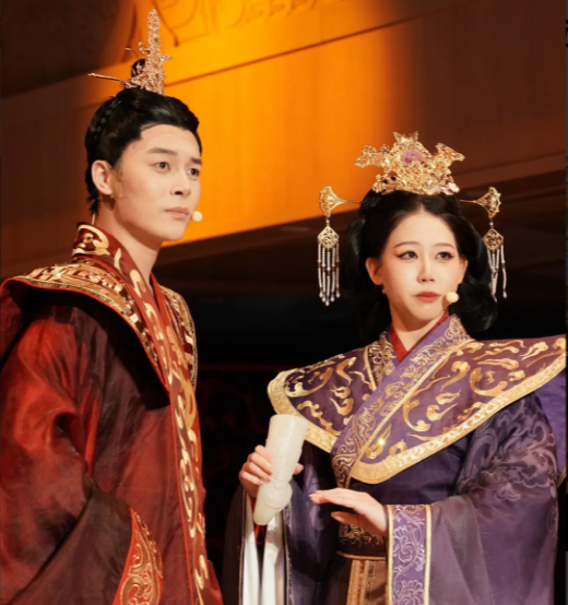 Pearl River Royal Palace Song and Dance Boat Night Tour Experience with options