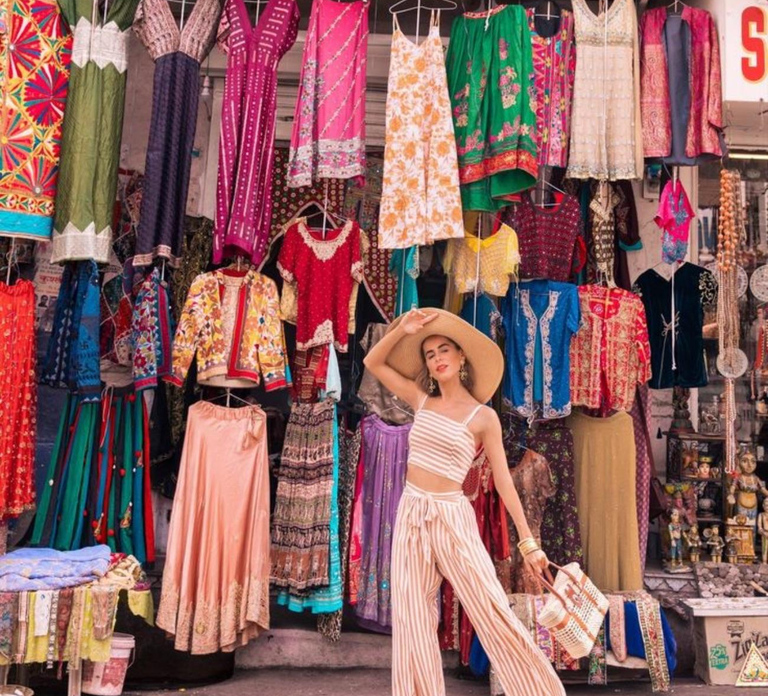 Jaipur Shopping Experience with Female Shopping Expert