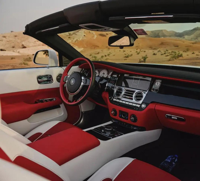 Dubai: Full-Day City Tour with Luxury Car Showroom Visit