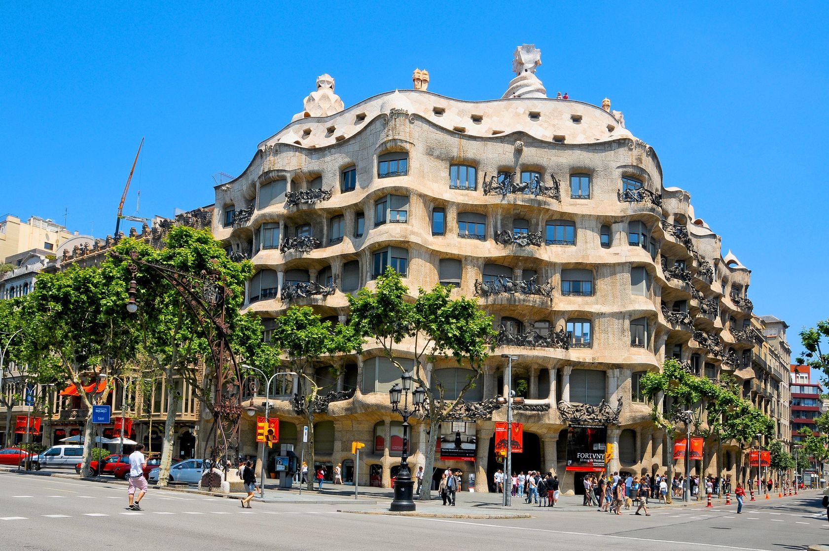 Gaudí Experience Private Tour
