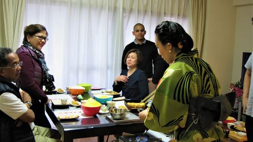 Sushi and Japanese Foods Cooking Class in Osaka