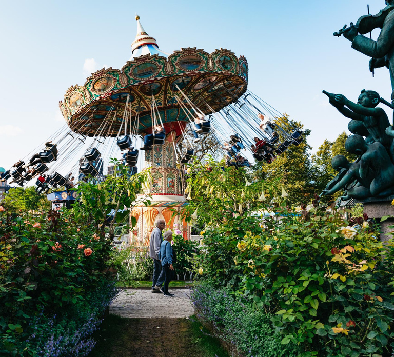 Copenhagen: Tivoli Gardens Entry Ticket with Unlimited Rides
