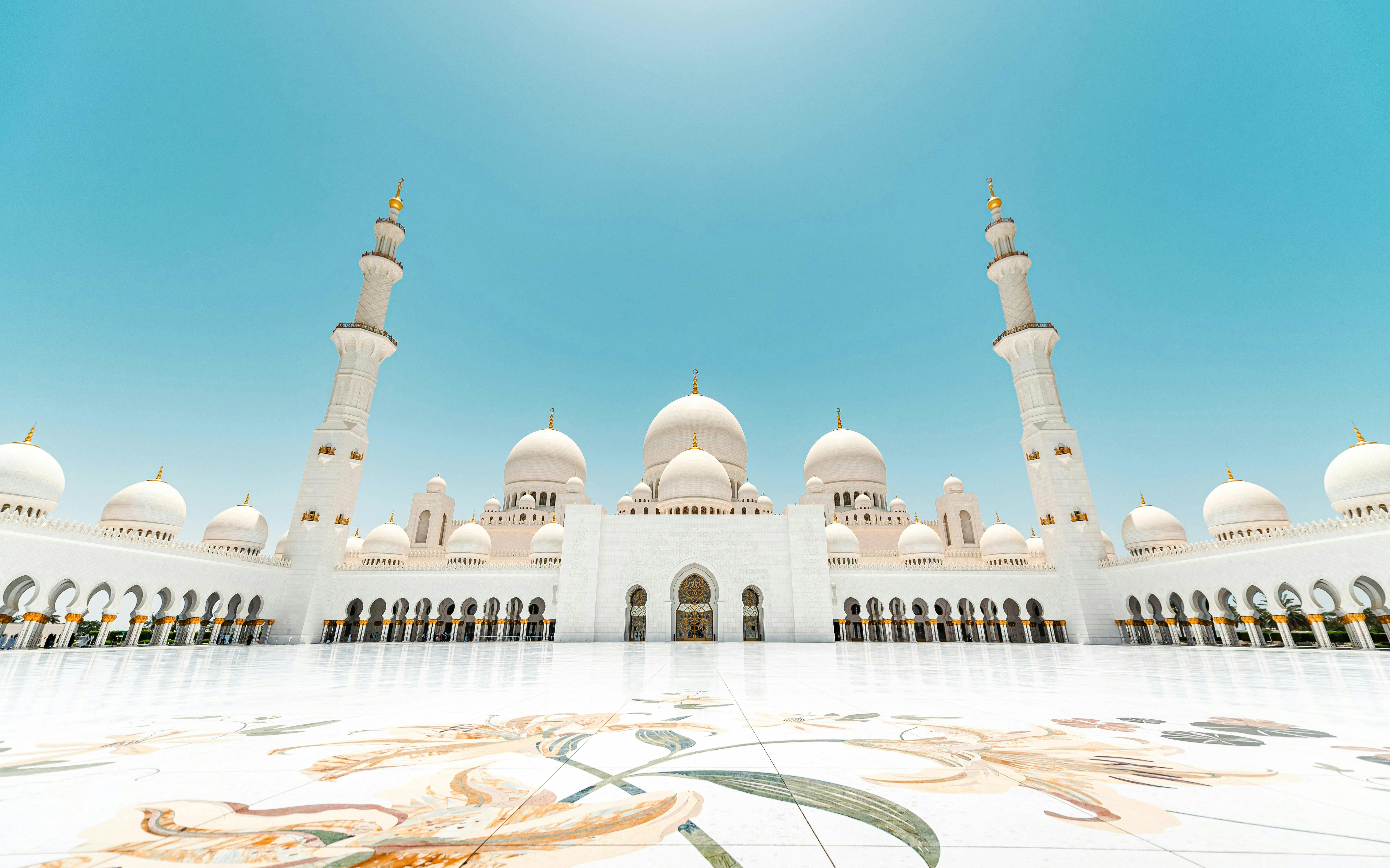 From Dubai: Abu Dhabi Full-Day City Tours with Sheikh Zayed Grand Mosque